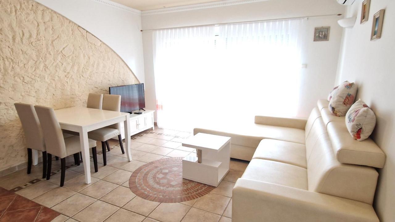 Apartment Damijan Krk Town Exterior photo