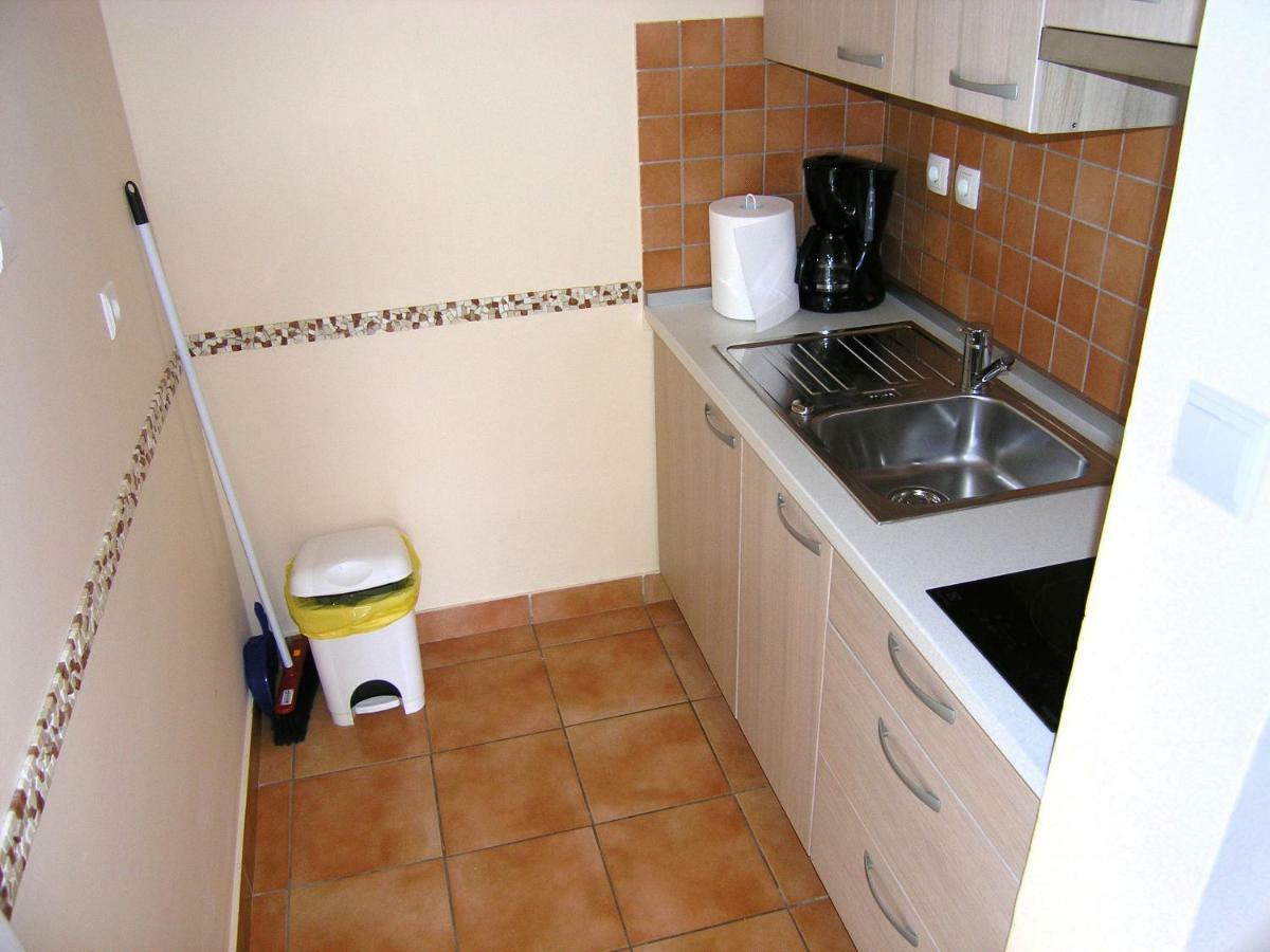 Apartment Damijan Krk Town Exterior photo