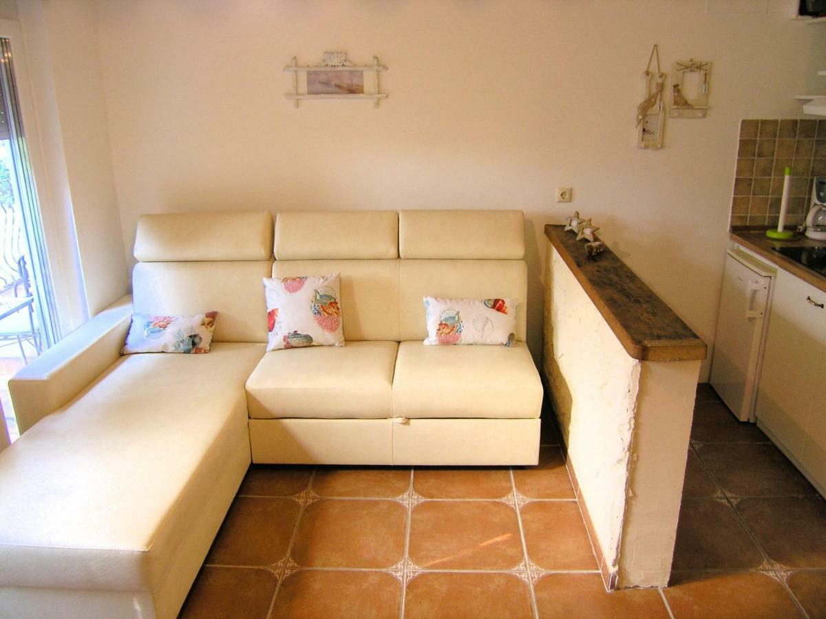 Apartment Damijan Krk Town Exterior photo